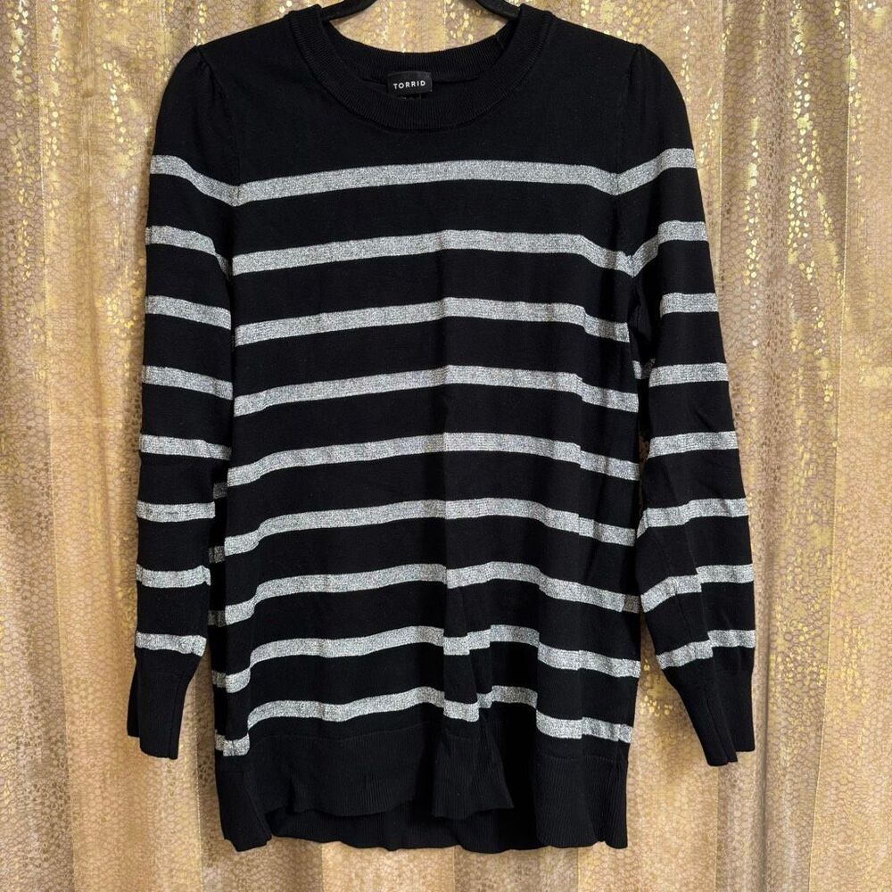 Torrid Black Silver Metallic Lurex Crew Neck Striped Fitted Sweater 2X 18/20
